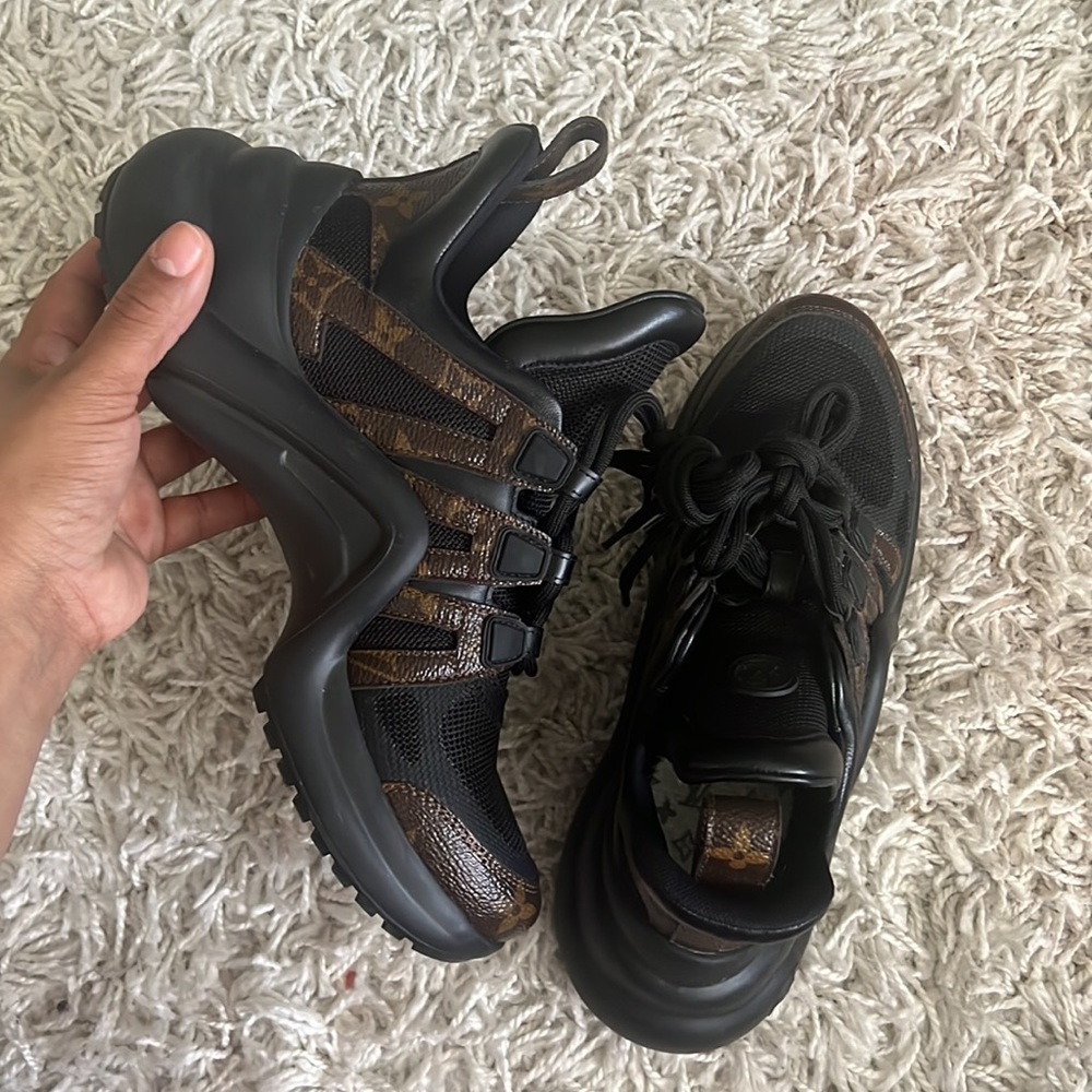 LV Archlight Sneaker - Picture 7 of 9